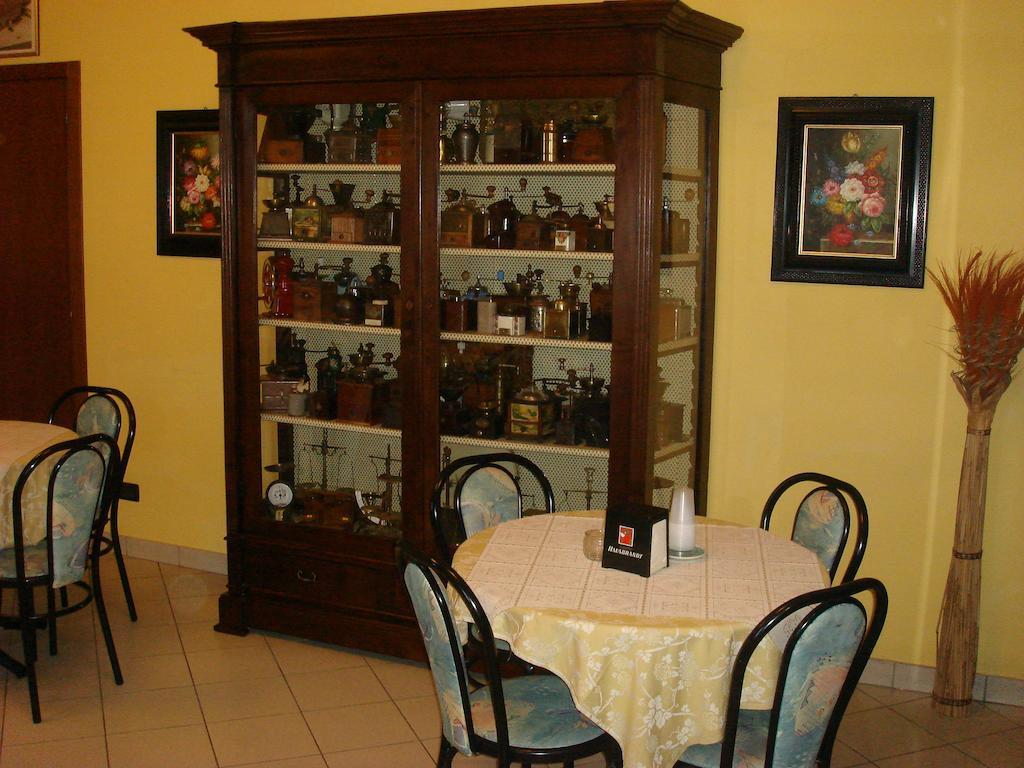 פארמה Albergo Il Gufo מראה חיצוני תמונה