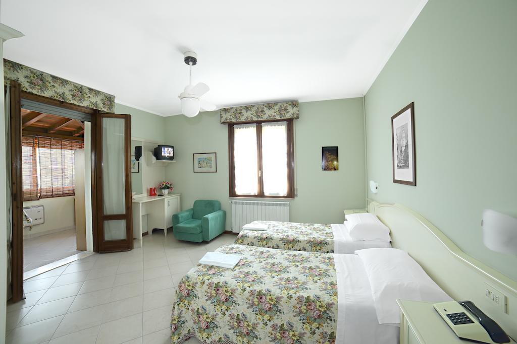 פארמה Albergo Il Gufo חדר תמונה