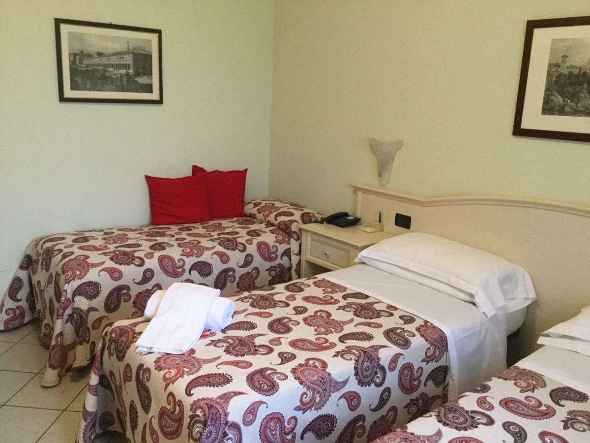 פארמה Albergo Il Gufo מראה חיצוני תמונה